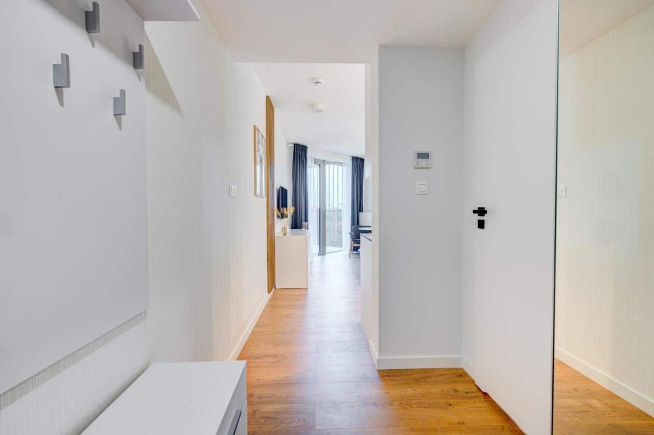 Pinea Apartament Z Widokiem Na Morze Z Basenem I Spa Przy Plazy 포비에로보 외부 사진