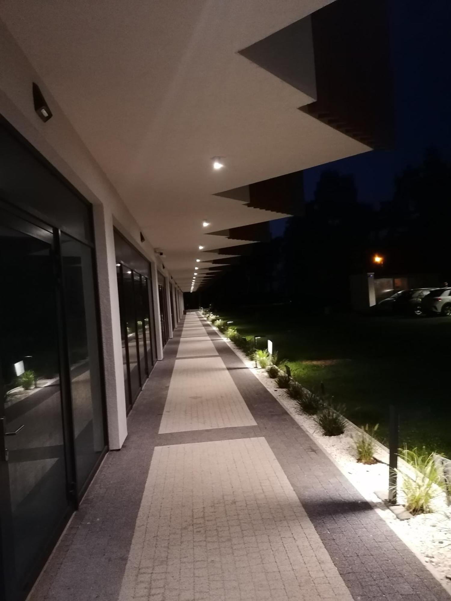 Pinea Apartament Z Widokiem Na Morze Z Basenem I Spa Przy Plazy 포비에로보 외부 사진