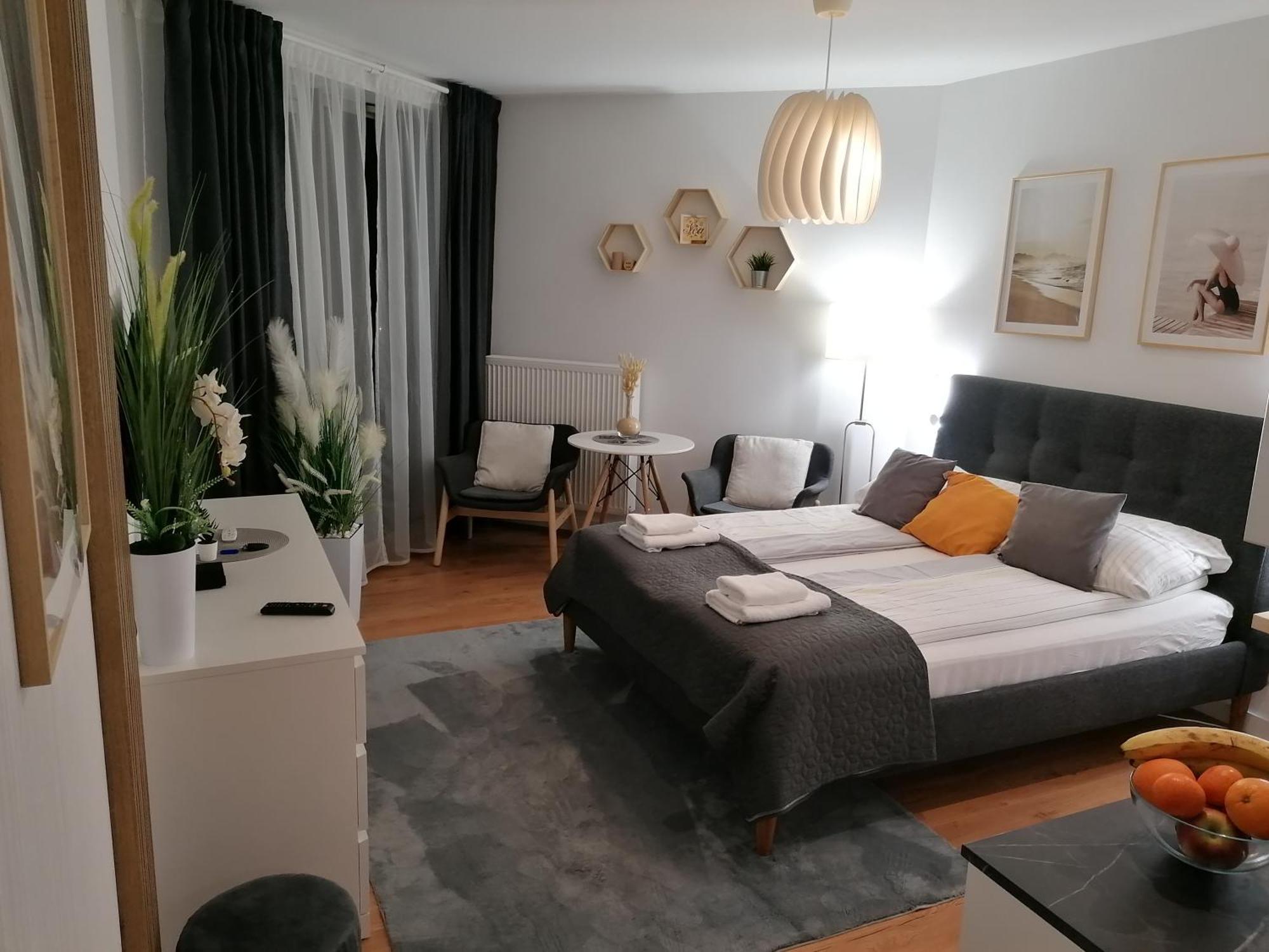 Pinea Apartament Z Widokiem Na Morze Z Basenem I Spa Przy Plazy 포비에로보 외부 사진